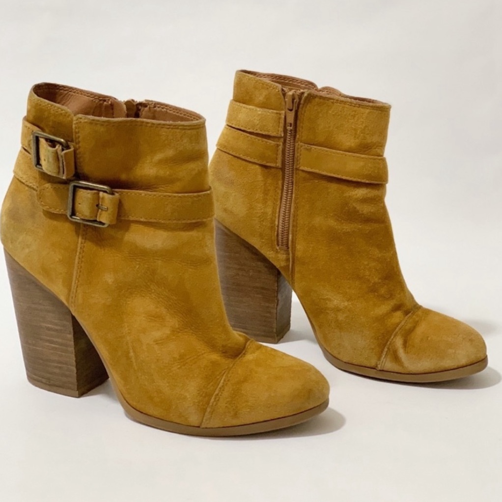 Lucky Brand Tan Suede Boots